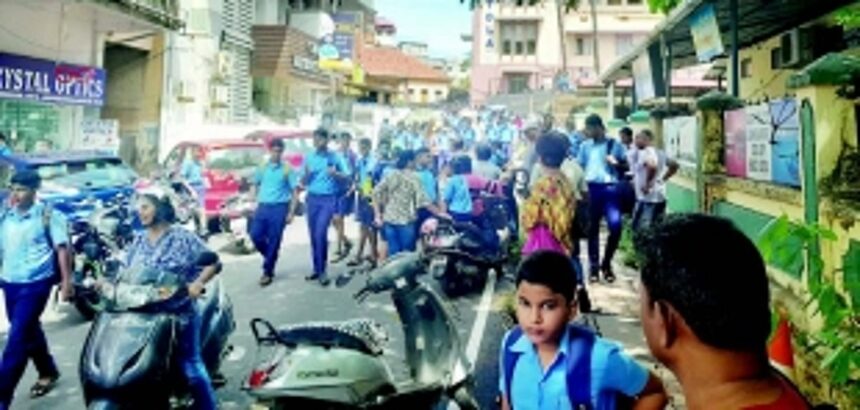 Margao Traffic Cell draws up rough plan to decongest school zone 1 Margao Traffic Cell draws up rough plan to decongest school zone