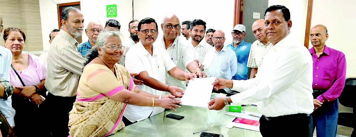 Margao citizens submit demands to Viriato,
to upgrade services at South District Hospital