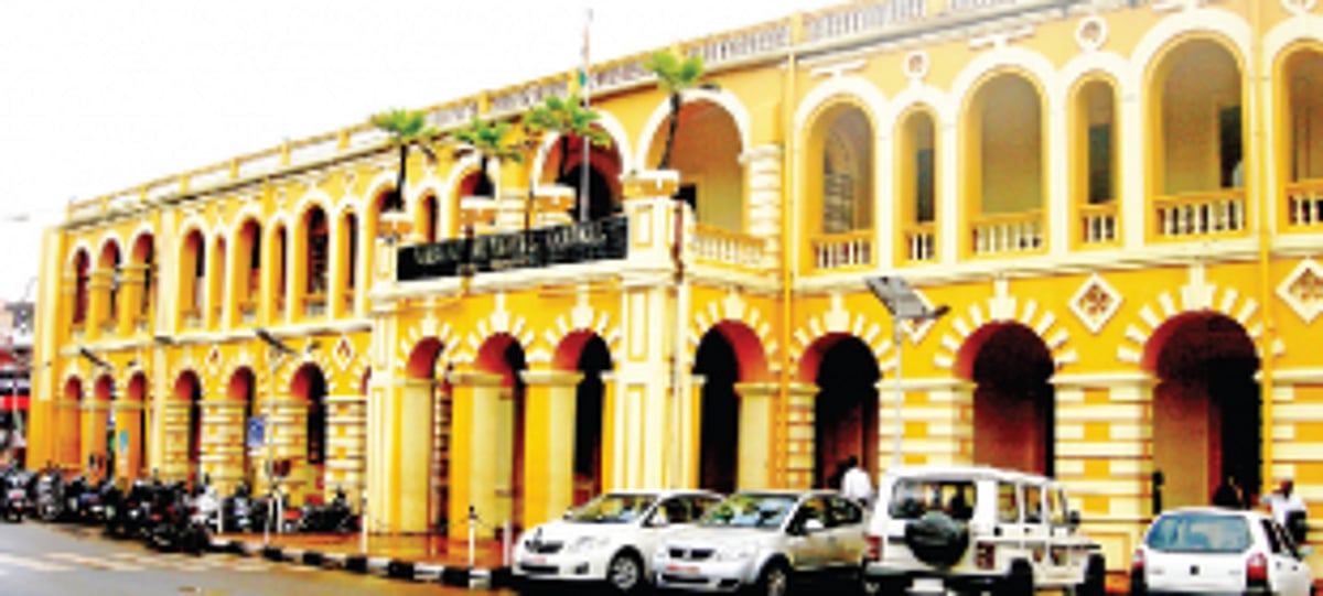 Margao civic body councilors smell scam in sopo contract