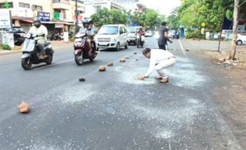 Margao locals miffed as garbage slurry turns roads slippery, causes accidents