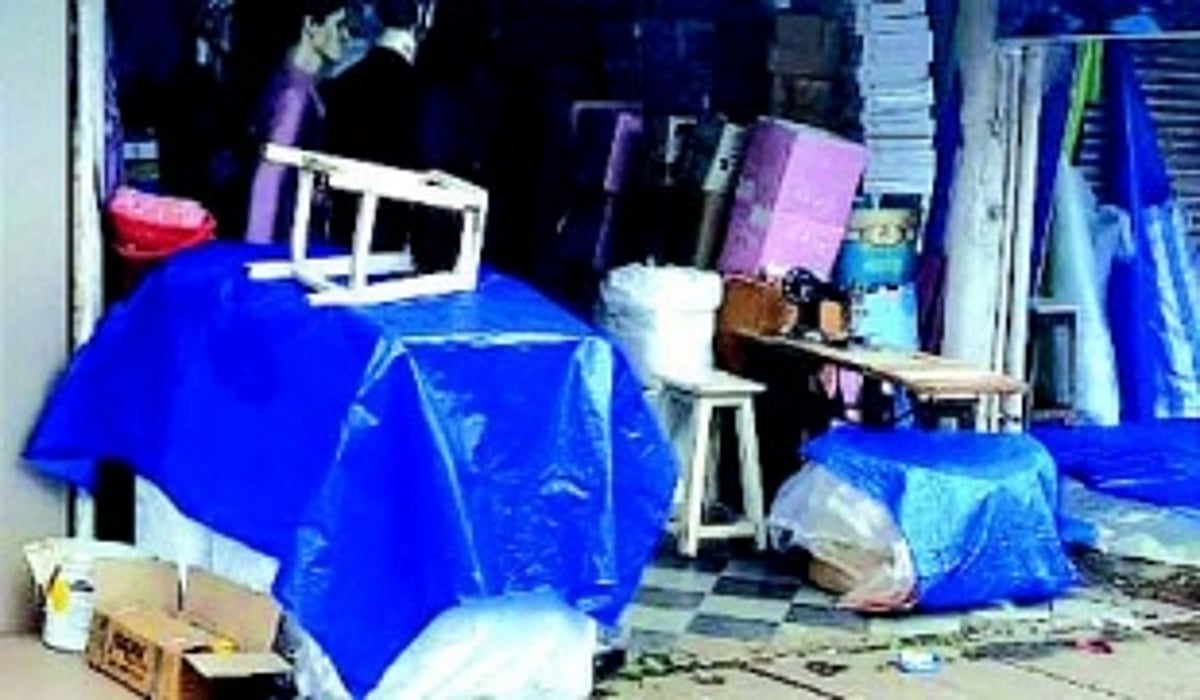 Margao locals urge civic body to crackdown on footpath encroachments