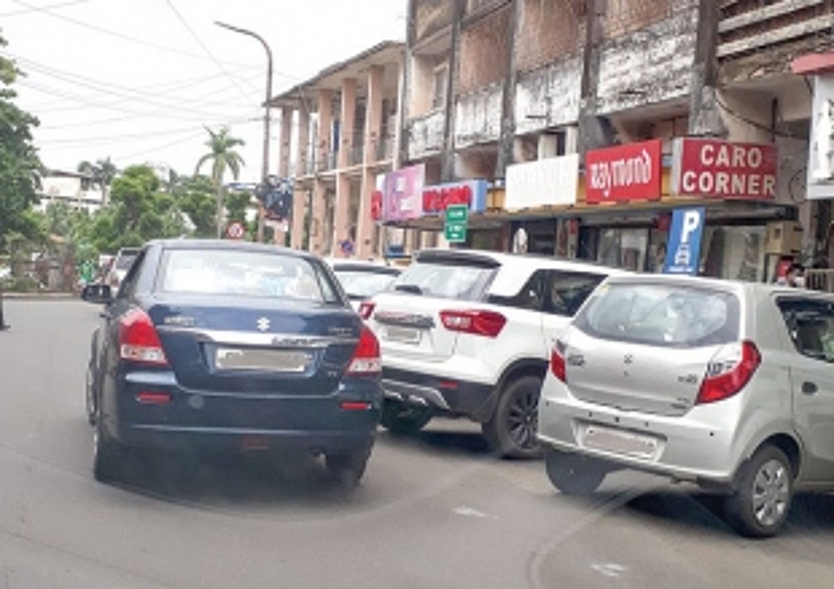 Margao municipality must start pay parking