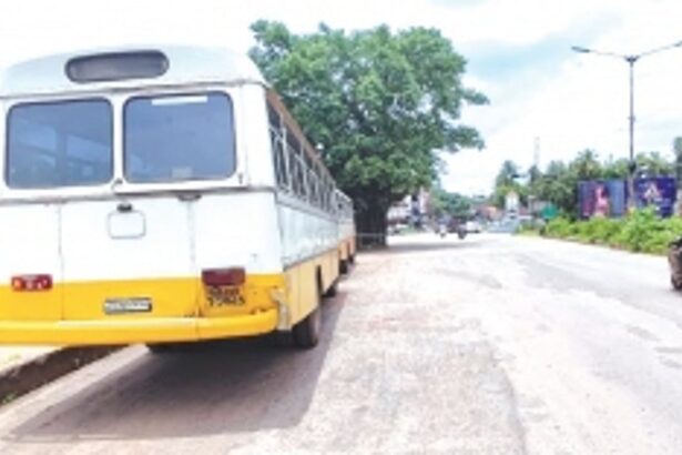 Margao residents, motorists ticked off with private buses parked on the road-side