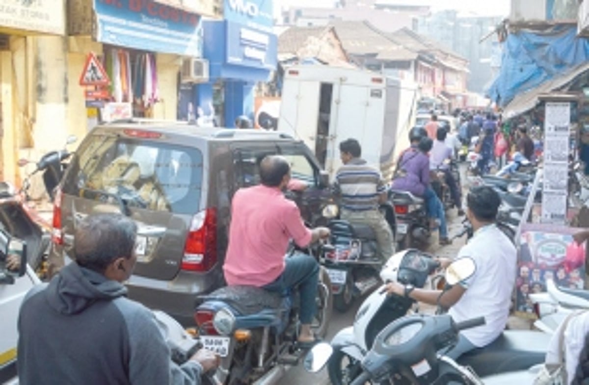 Margao’s BUS SERVICE  takes a BACKSEAT