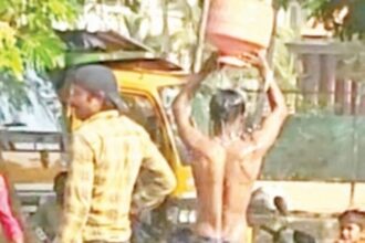 Margao’s footpaths turn into washrooms for migrants, openly bathe in broad daylight