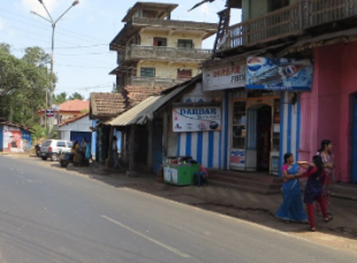 Markets in Cuncolim  shutdown for not  keeping distance