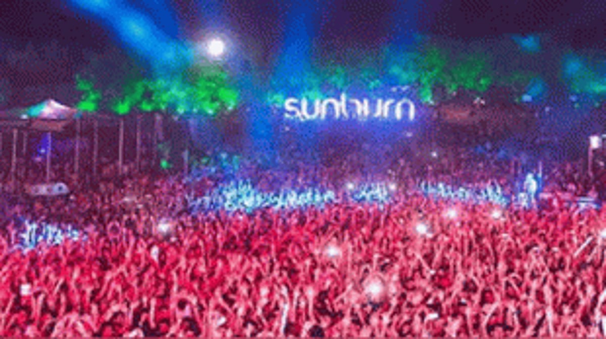 Maskless partying at Sunburn as Omicron arrives in Goa