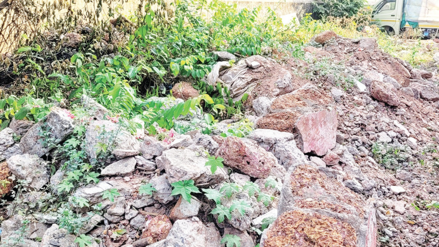 Massive Construction Debris Near Holy Trinity Church in Benaulim: Authorities Urged to Take Action