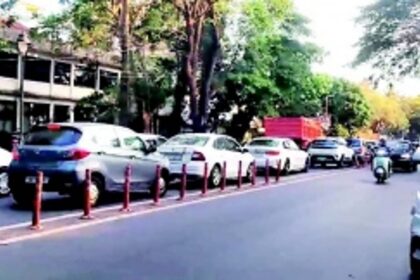 Massive traffic congestion from Kala Academy  to Bal Bhavan following two minor accidents