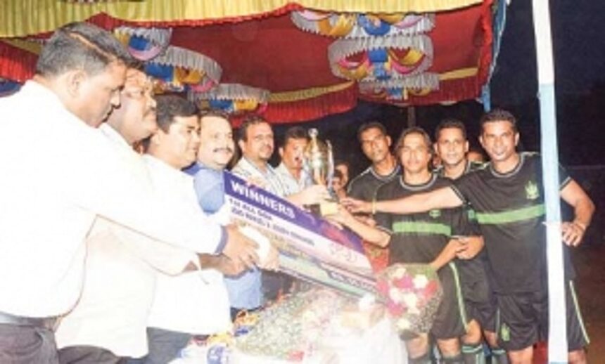 Max Veterans triumph