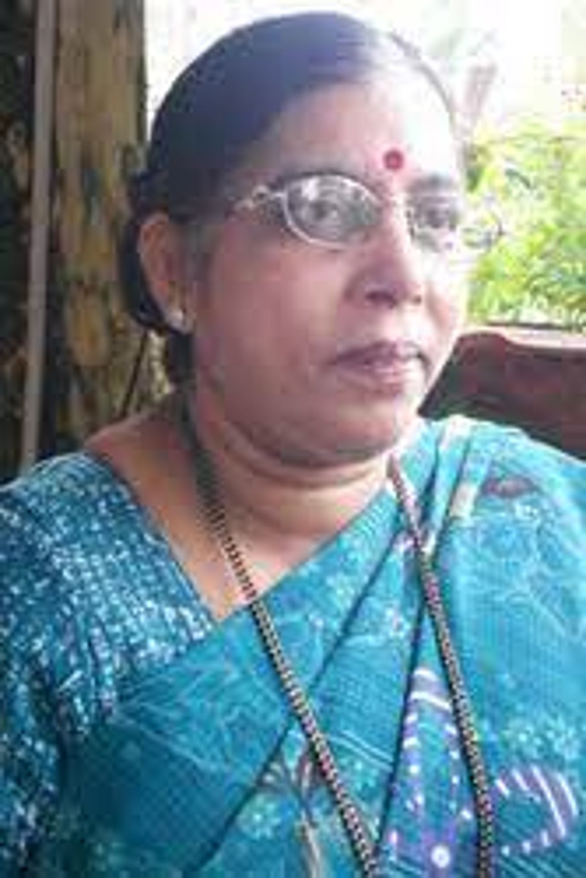 Maya Kharangate bags Sahitya Akademi Award for Konkani novel