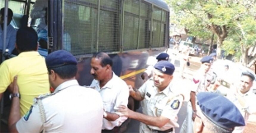 Mayem villagers block ore-laden trucks; refuse to let iron ore droppings pollute their villages