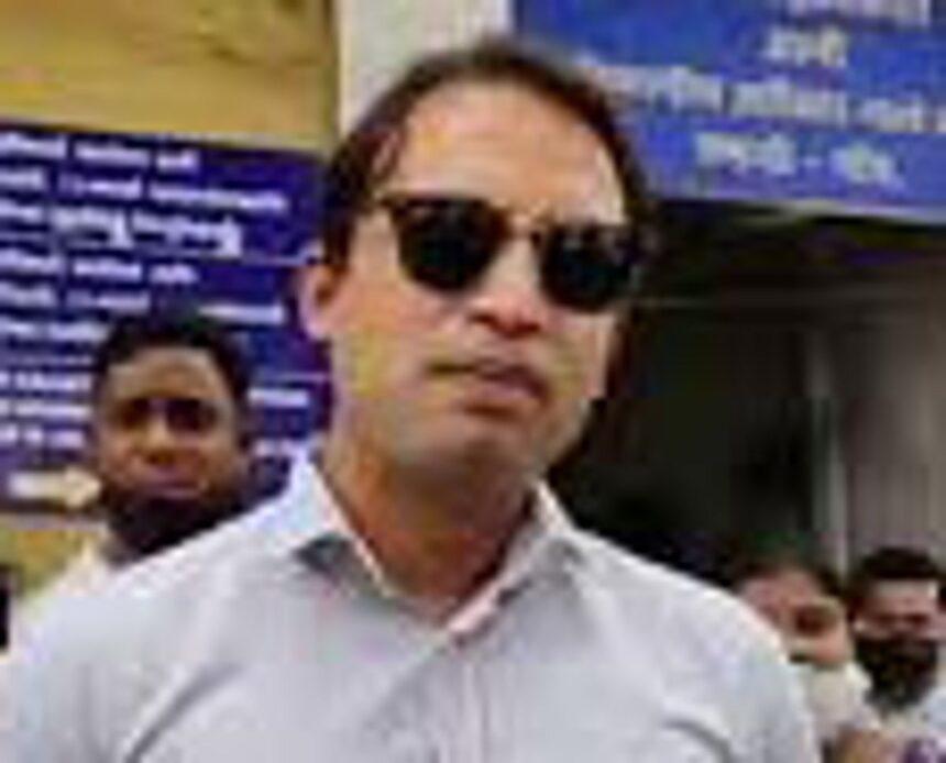 Mayor bulldozing every agenda: Former chiefs