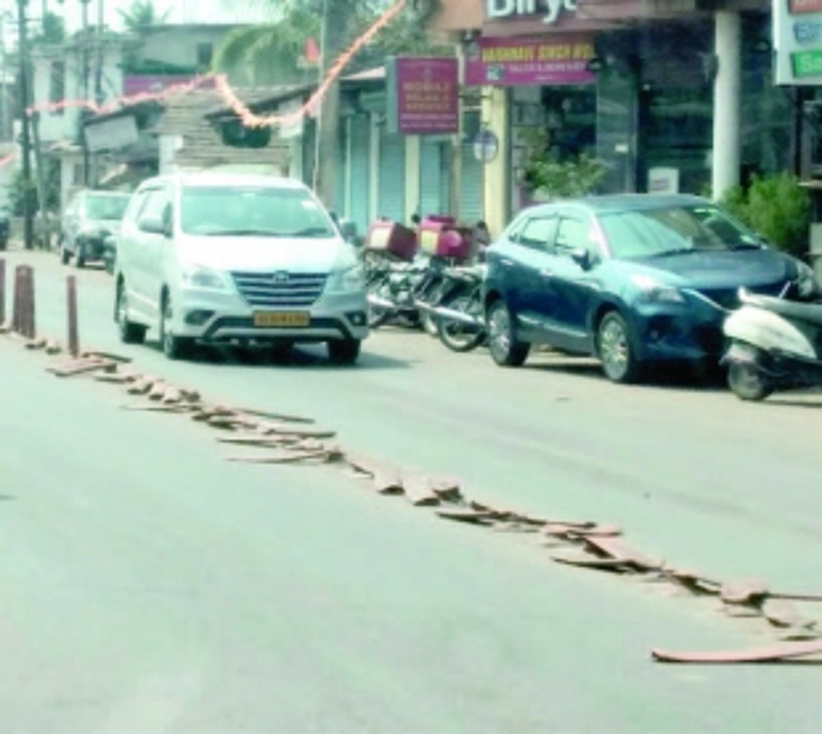 Median barrier along Bogmalo road in pathetic state