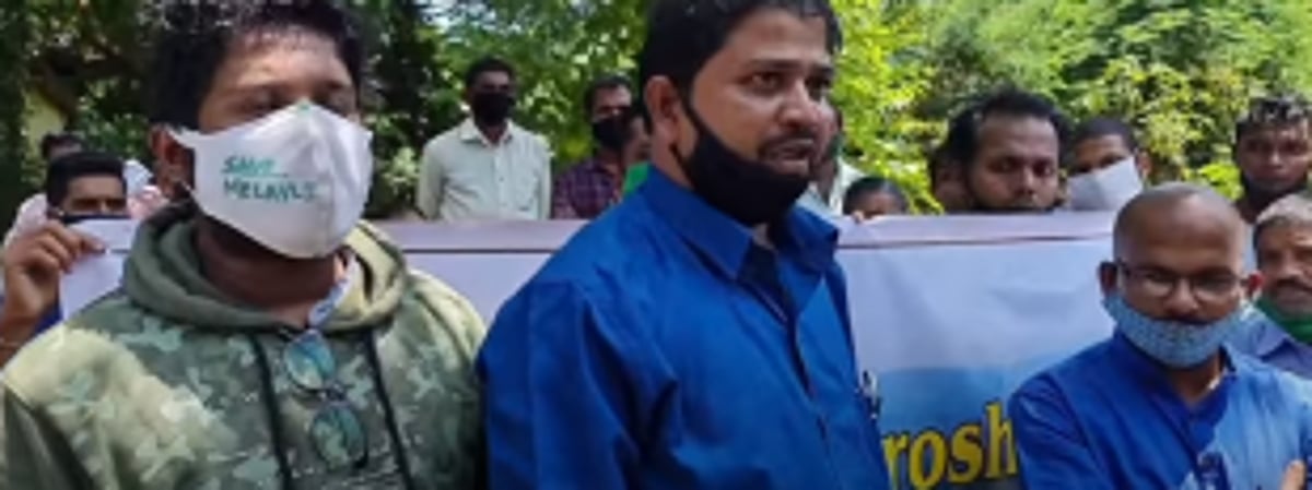 Melauli villagers reject CM’s offer of compensation