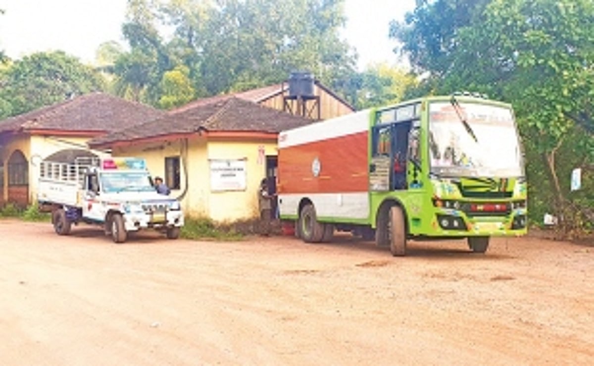 Mere formality of fish testing carried out, not formalin, at Polem border