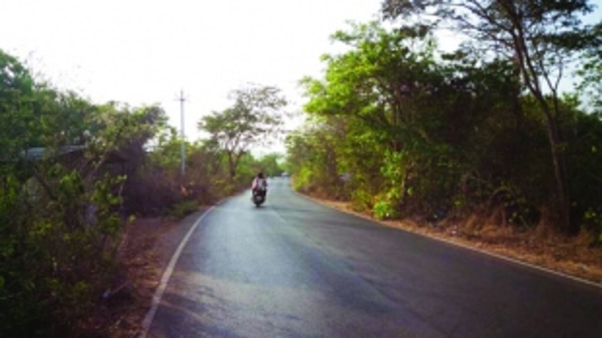 Message warning motorists of dangers along Ganeshpuri Housing Board road goes viral