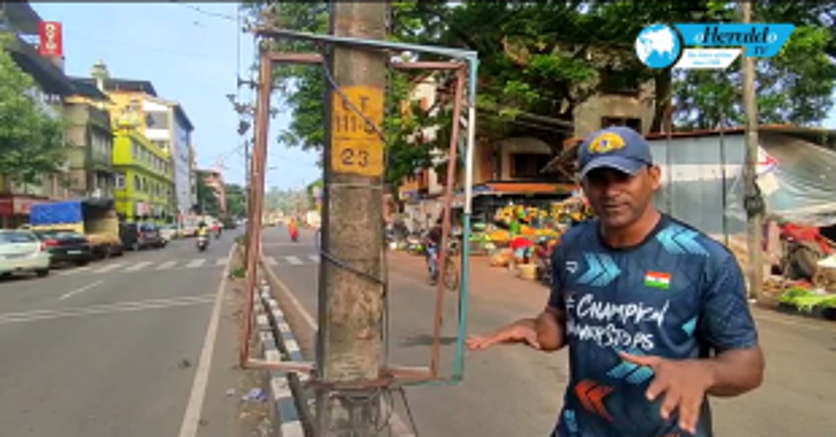 Metal-framed banners pose danger to motorists