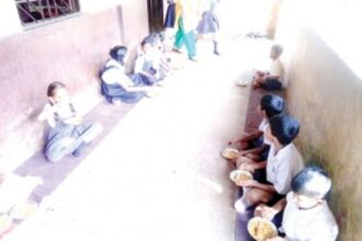 Mid-meal suppliers threaten to stop sending food to schools