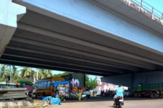 Migrant vendors invade underpass   at Curti