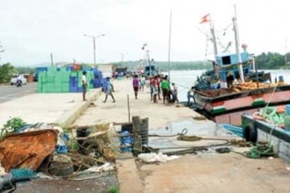 Minor fishing harbour  at Cutbona jetty  stirs a hornet’s nest