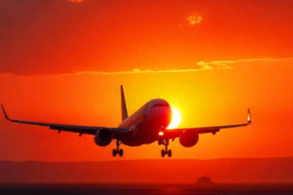 Missile Strikes Disrupt UAE and Qatar Airspace; Hundreds of Flights Affected Globally