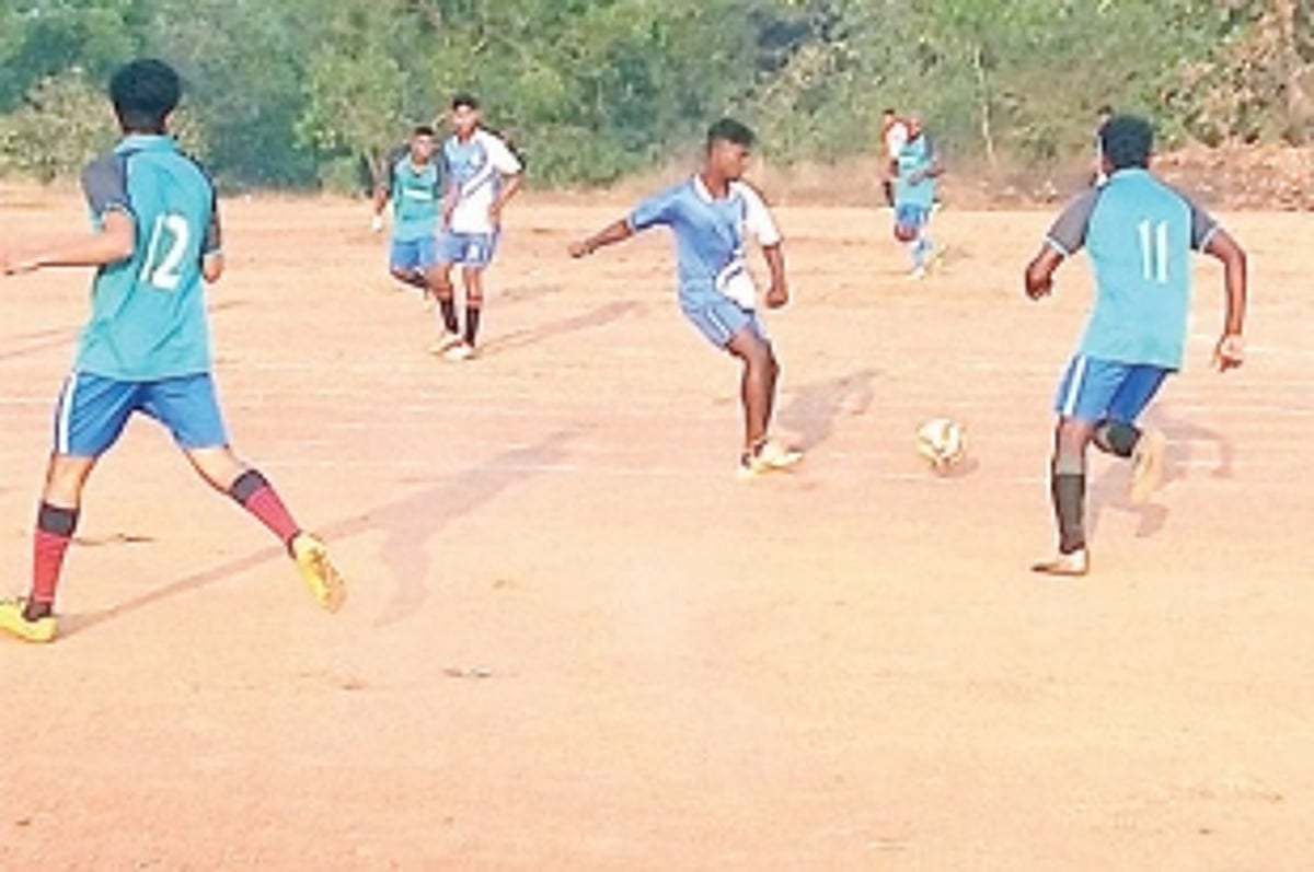 Mixed Friends down Cumborda to enter last eight