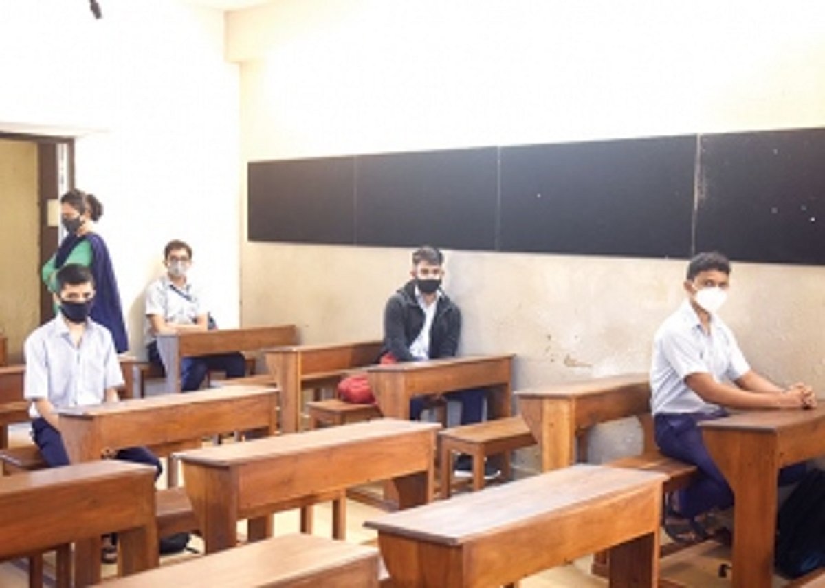 Mixed response to school reopening