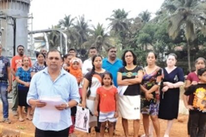 Mobile tower planned in the middle of the road, locals cry foul