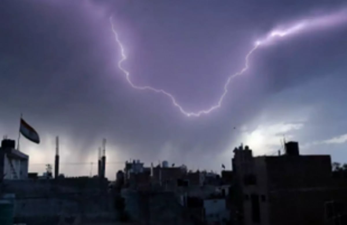 Moderate  thunderstorms, rainfall   likely today