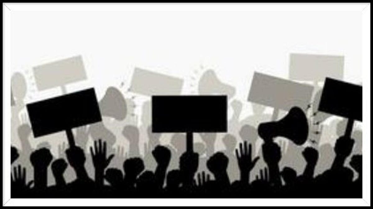 Mollem Villagers Protest Against Foul Stench from Poultry Waste Plant