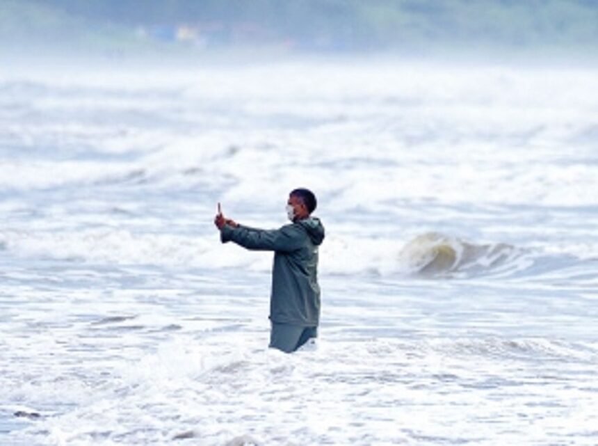 Monsoon arrives, red colour code warning issued