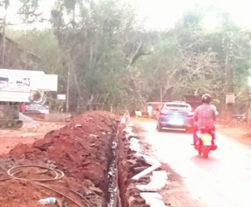 Monsoon round the corner, but road-digging continues in Ponda 1 Monsoon round the corner, but road-digging continues in Ponda