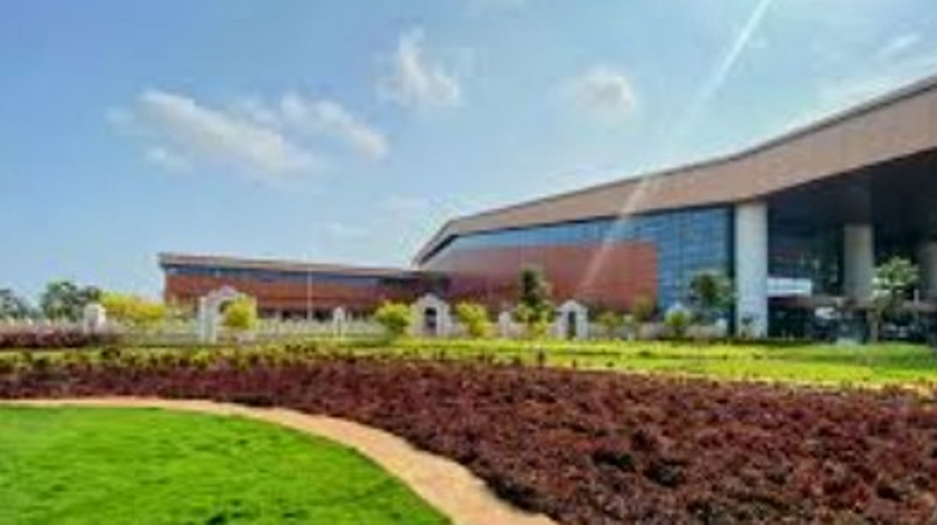 DCA Issues Show-Cause Notice to GMR Over Vehicle Entry Fees at Mopa Airport 1 Mopa Airport Workers Launch Strike Over Harassment Allegations