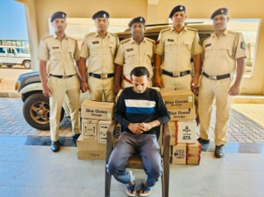 Mopa Police Intercept Illegally Transported Liquor Bound for Maharashtra