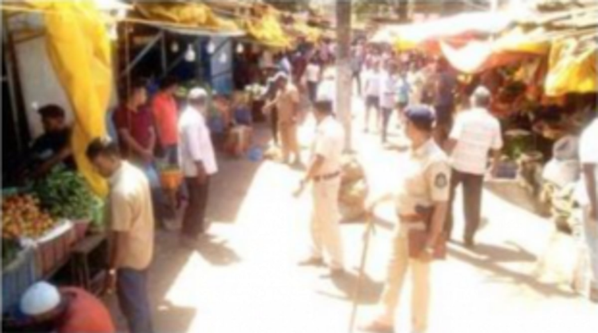 Mormugao municipality removes encroachments 1 Mormugao municipality removes encroachments