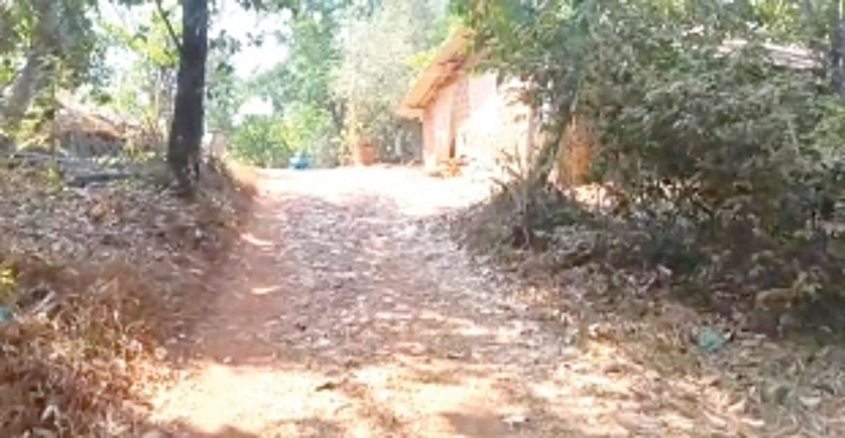 Morpilla locals deprived of  proper road for 11 years