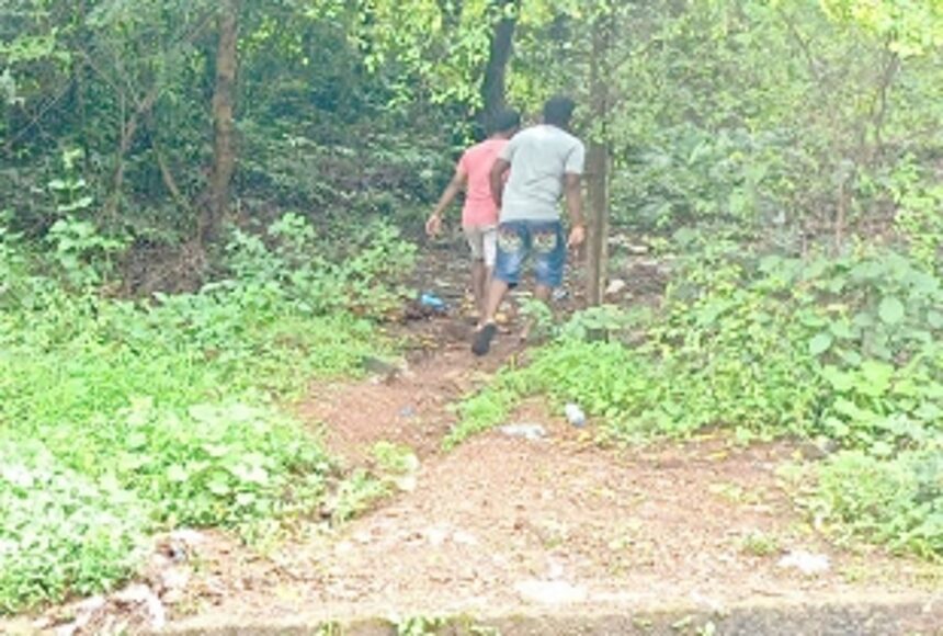 Moti Dongor residents move out via hidden routes