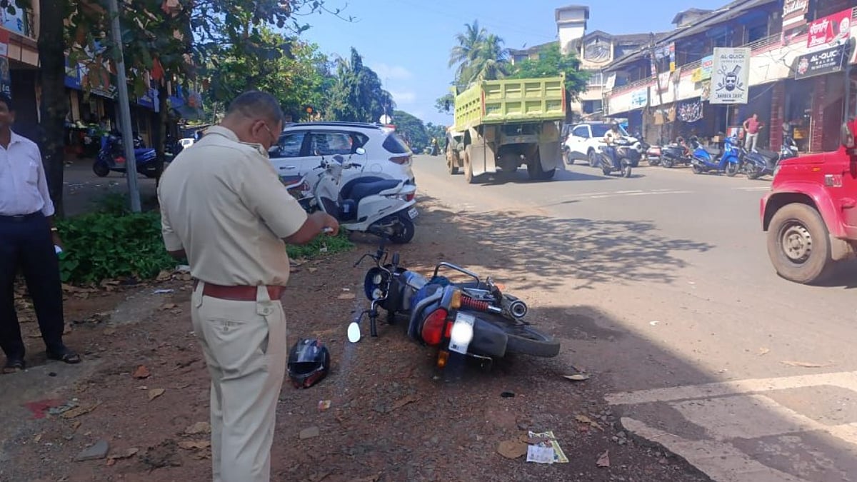 Motorcyclist Injured After Private Bus Hits Bike Near Tilamol Junction; Driver Absconds