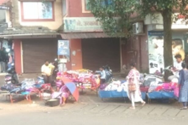 Motorists livid as vendors swoop  in on parking slots in Ponda