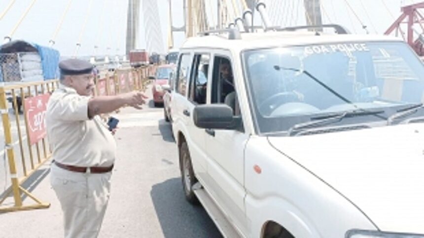 Motorists using heavy vehicles’ lane of Zuari bridge fined