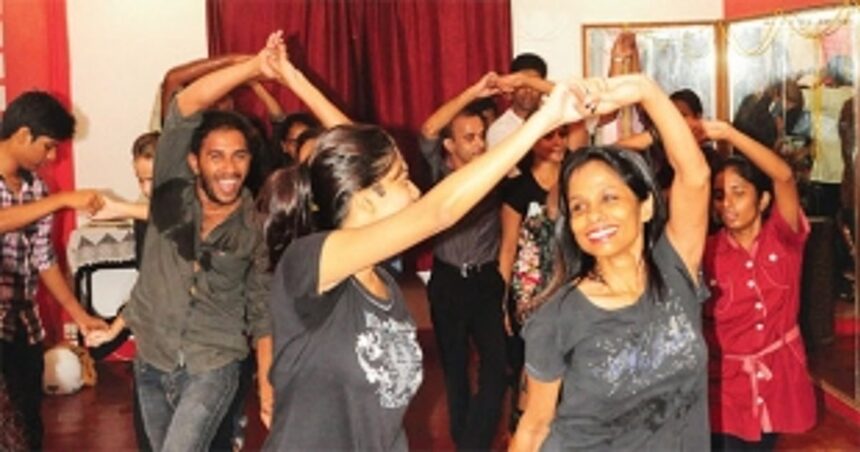 Muah, muah, but no touching,'cause ''Corona" is watching