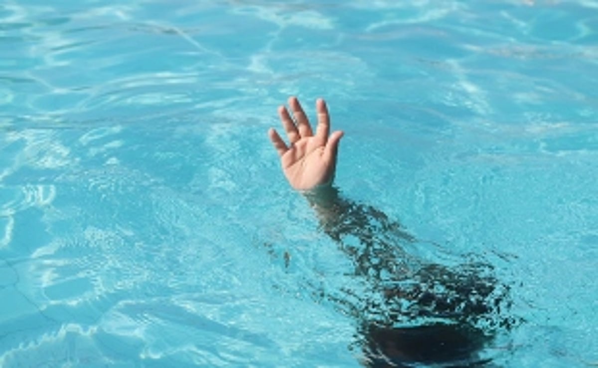 Mumbai boy   drowns in a   resort pool at Candolim