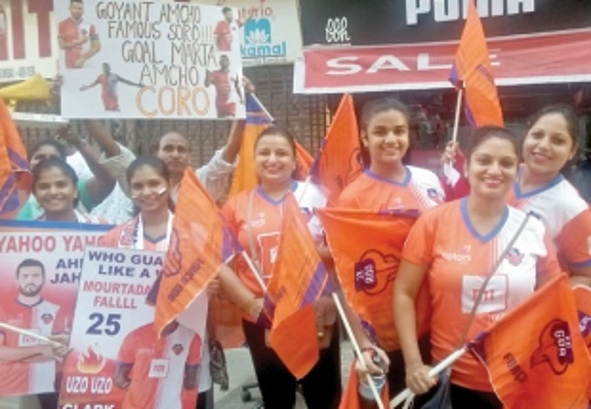 Mumbai engulfed by ‘the uzzo’