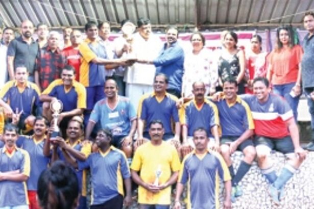 NAIKA VADDO CLINCH  ALEIXO JOAO MENEZES TROPHY