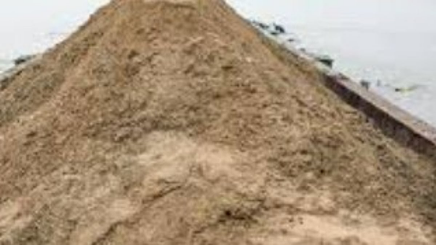 Illegal sand mining exposed near Old Goa ferry point 1 NGT Issues Notice to Goa Govt Over Sand Mining Clearance in Mandovi River