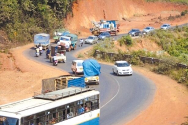 NH 4-A  AT KERI-KHANDEPAR A death trap FOR MOTORISTS