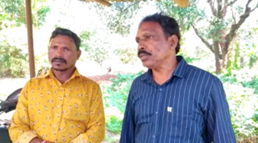 Nacinola farmers submit a memorandum to Zonal Officer regarding high rates of hiring the harvesting machine