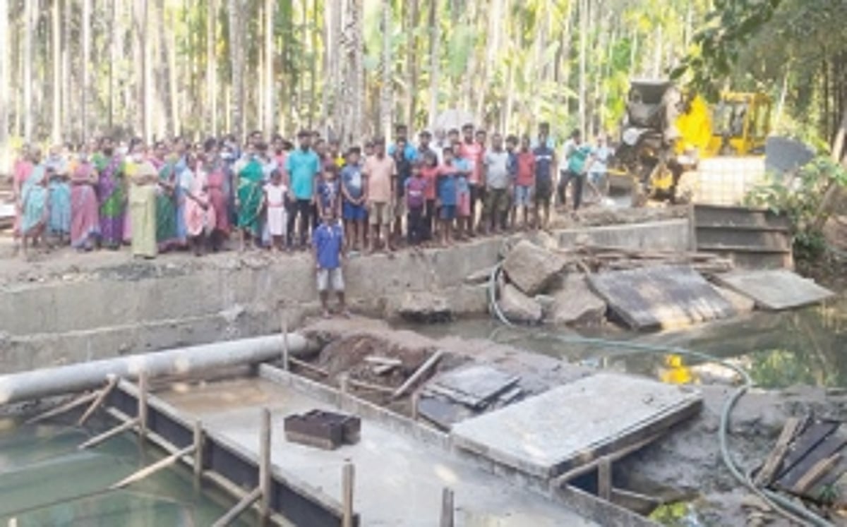 Nagargao locals oppose  construction of bandhara