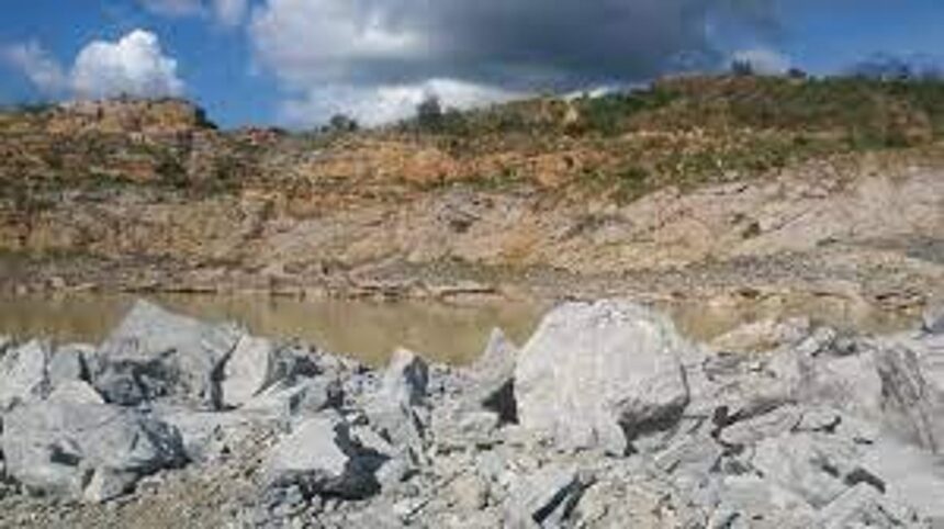 Naroa Comunidade  fined for permitting  illegal stone quarry